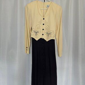 Chic Cream and Black Maxi Dress with Floral Detail